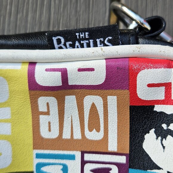 Early 2000s - BEATLES crossbody belt loop bag - Picture 5 of 5